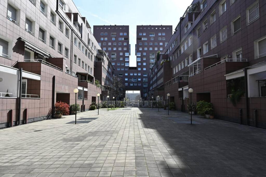 Guest Planet - Zona Bicocca Intero Appartamento Milan Exterior photo